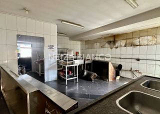 Prédio / Edifício Inteiro Comercial Para Alugar na Av. Itavuvu em Sorocaba