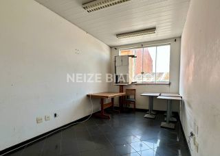 Prédio / Edifício Inteiro Comercial Para Alugar na Av. Itavuvu em Sorocaba