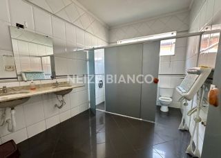 Prédio / Edifício Inteiro Comercial Para Alugar na Av. Itavuvu em Sorocaba
