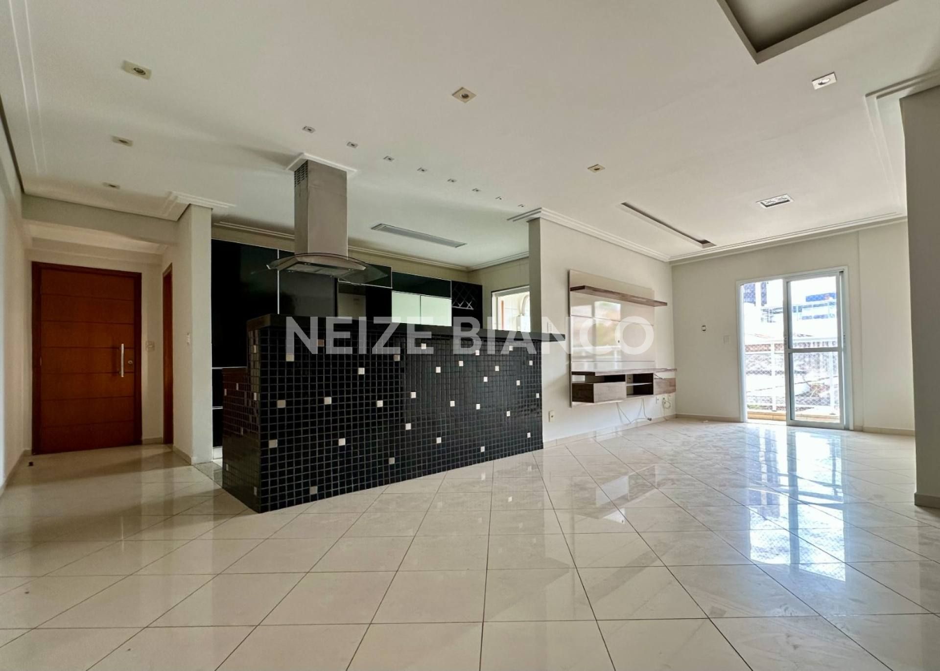 Apartamento Para Alugar com 3 quartos 1 suítes no bairro Jd. Faculdade em Sorocaba