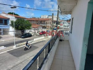 Prédio de Esquina em ótima localização com 6 casas