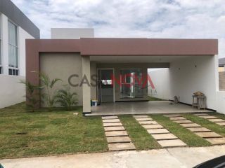 Casa Térrea de Condomínio em Barra Dos Coqueiros com acesso ao mar