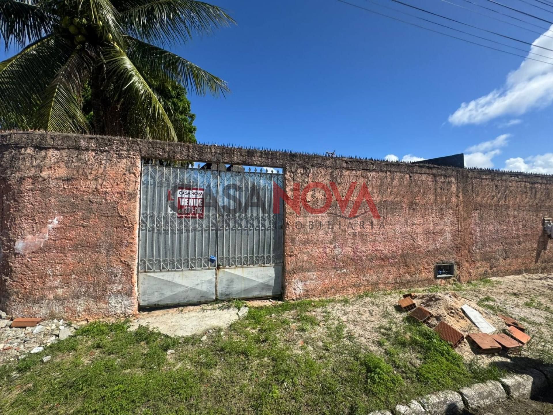 Oportunidade: Casa de esquina em boa localização na Barra dos Coqueiros