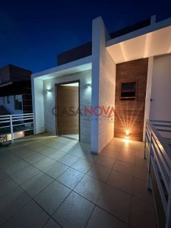 Excelente Casa em Condomínio Fechado na Avenida Melício Machado com 3 suítes