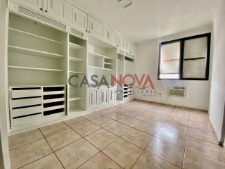 Vendo ou Troca Apartamento em ótima localização com 156 m² em Santos-São Paulo