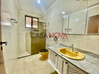 Vendo ou Troca Apartamento em ótima localização com 156 m² em Santos-São Paulo