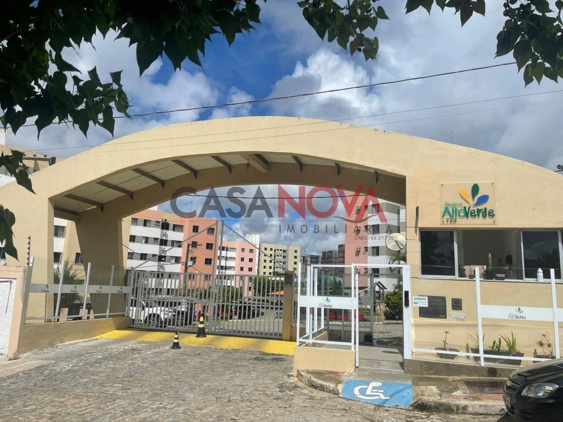 Apartamento na Jabutiana com 3/4, sendo 1 suíte