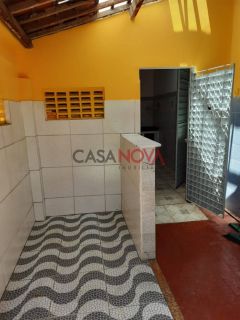 Casa de esquina em boa localização no Centro para Residência ou Comércio