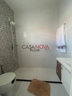 Casa em boa localização na Aruana com 2/4, sendo 1 suíte
