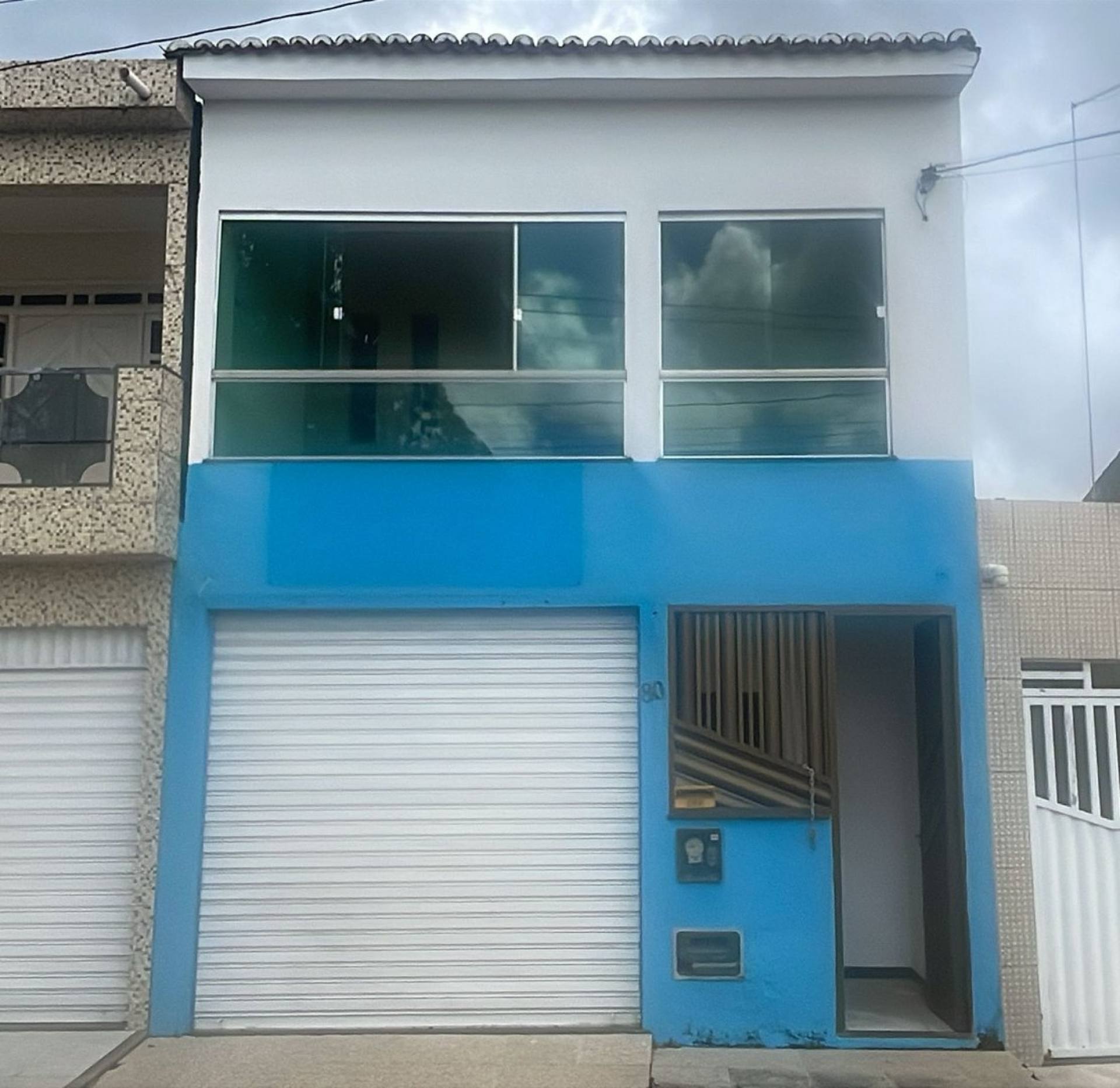 Casa em ótima localização em Itaporanga