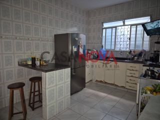 CASA NO SANTA LUCIA COM 3/4 SENDO 2 SUÍTES