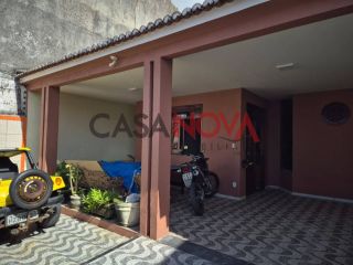CASA NO SANTA LUCIA COM 3/4 SENDO 2 SUÍTES