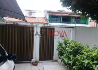 Casa Comercial na Rua Lagarto para Clínicas, Laboratórios, Consultórios etc