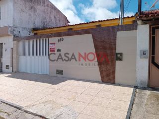 Casa em ótima localização no JK com 5/4