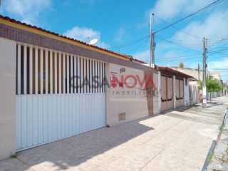 Casa em ótima localização no JK com 5/4