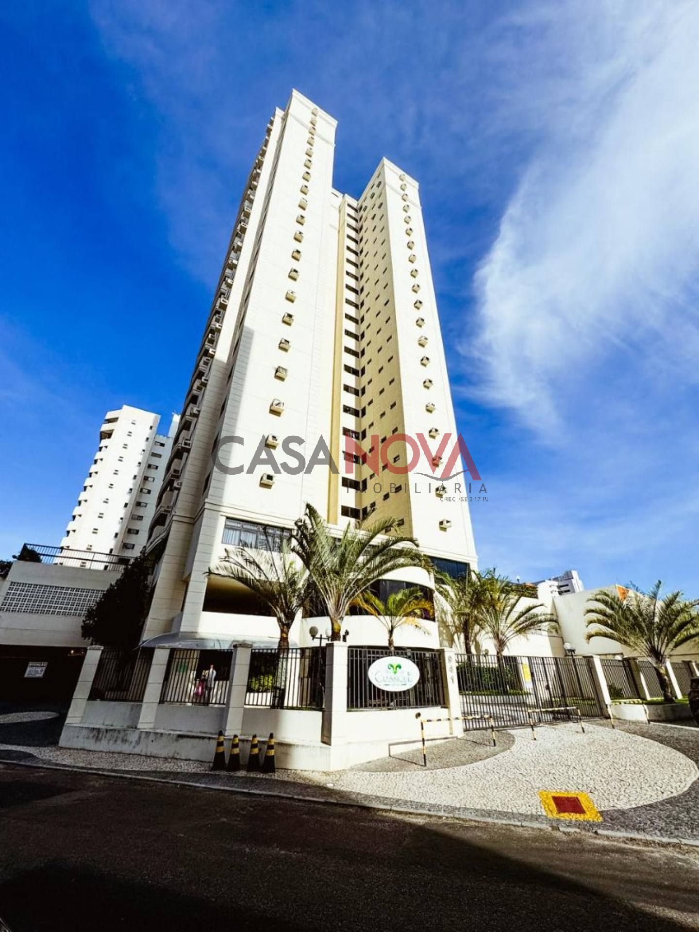 Apartamento no Jardins com 4/1, sendo 1 suíte