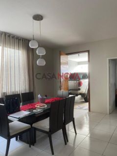 CASA NO JK COM 4/4 SENDO 1 SUÍE COM CLOSET