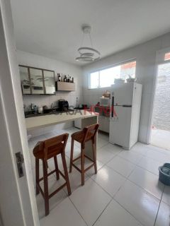 CASA NO JK COM 4/4 SENDO 1 SUÍE COM CLOSET