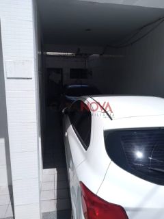 Casa com 4/4 no Pereira Lobo