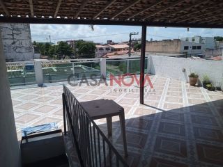 Casa com 4/4 no Pereira Lobo