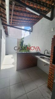 CASA NA FAROLÂNDIA COM 3/4
