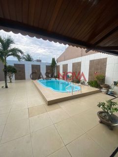 Casa com piscina na Colônia 13 em Lagarto