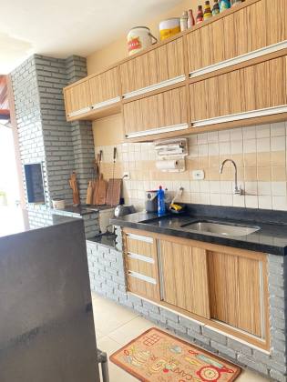 Casa com piscina na Colônia 13 em Lagarto
