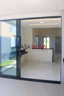CASA EM CONDOMINIO NA BARRA DOS COQUEIROS COM PÉ NA AREIA