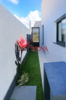 CASA EM CONDOMINIO NA BARRA DOS COQUEIROS COM PÉ NA AREIA