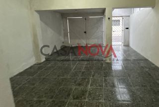 Excelente oportunidade ׀ Casa com duas moradias – ideal para morar ou investir!