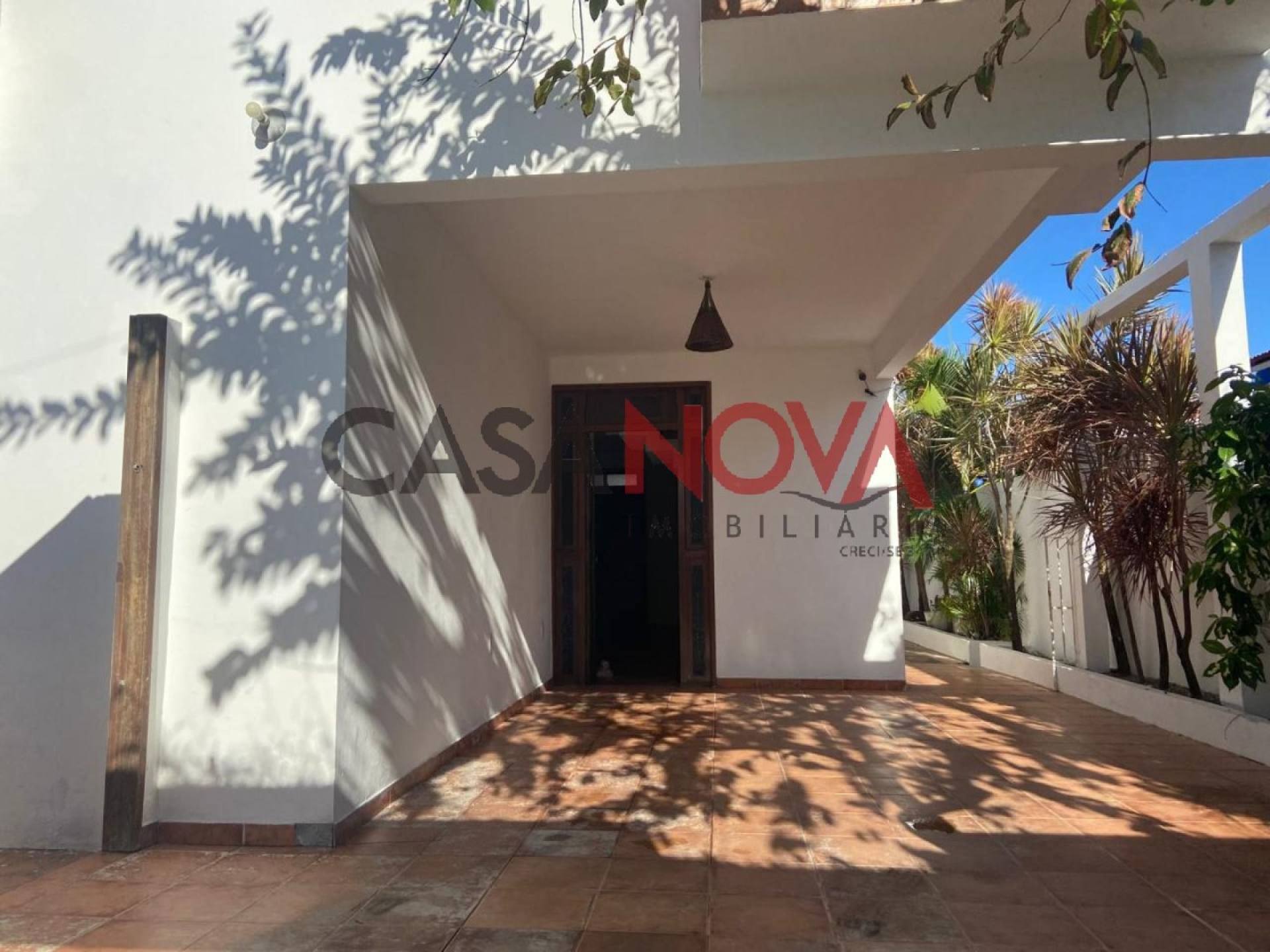 Oportunidade! Casa 3/4 com piscina na Coroa do Meio