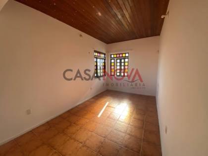 Oportunidade! Casa 3/4 com piscina na Coroa do Meio