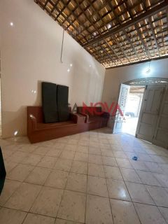 Casa em boa localização na Praia da Caueira com 4/4, sendo 1 suíte