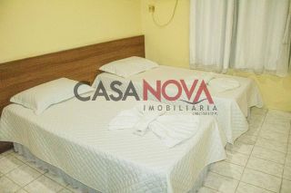 Prédio com pousada e restaurante em funcionamento, em Itaporanga