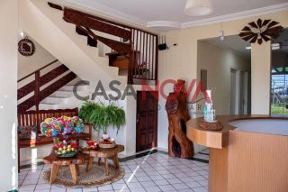 Prédio com pousada e restaurante em funcionamento, em Itaporanga