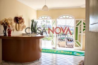 Prédio com pousada e restaurante em funcionamento, em Itaporanga