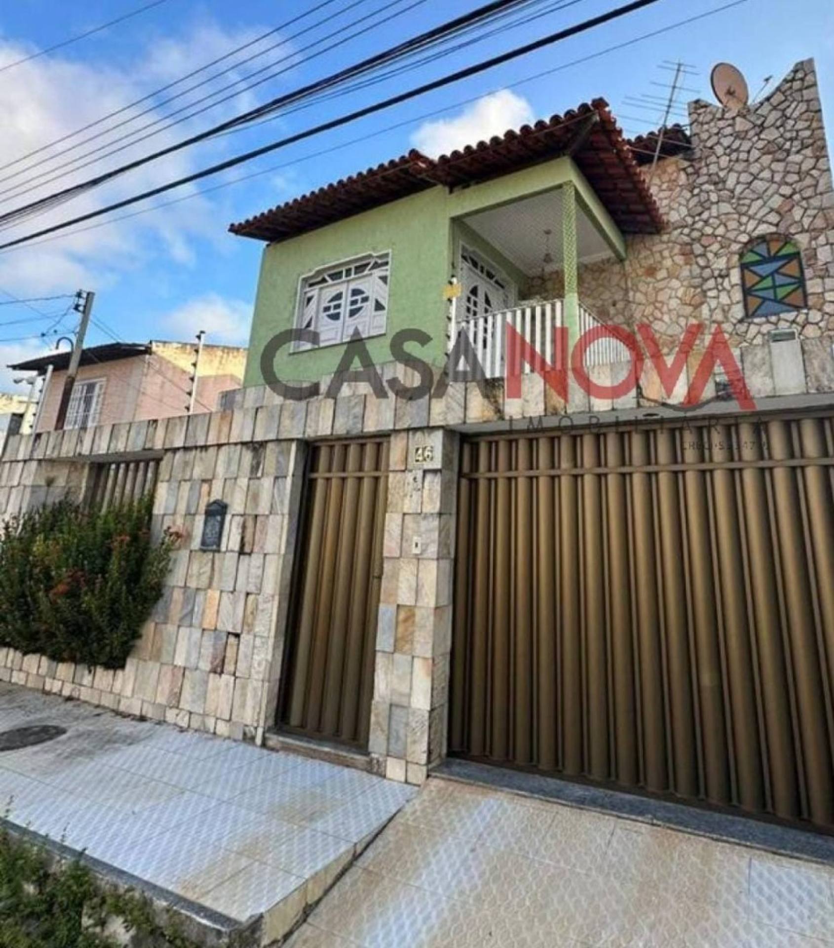 Casa Duplex de Esquina com 3 pontos comerciais embaixo no Bairro Aeroporto