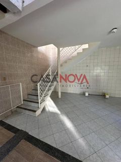 Casa Duplex de Esquina com 3 pontos comerciais embaixo no Bairro Aeroporto
