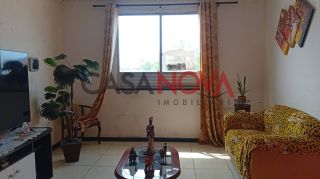 Vendo ou Troca Casa na Avenida no Conjunto Bugio com 2 pontos comerciais embaixo.