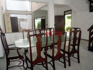 Casa Duplex boa localização na Atalaia com 3/4, sendo 2 suítes