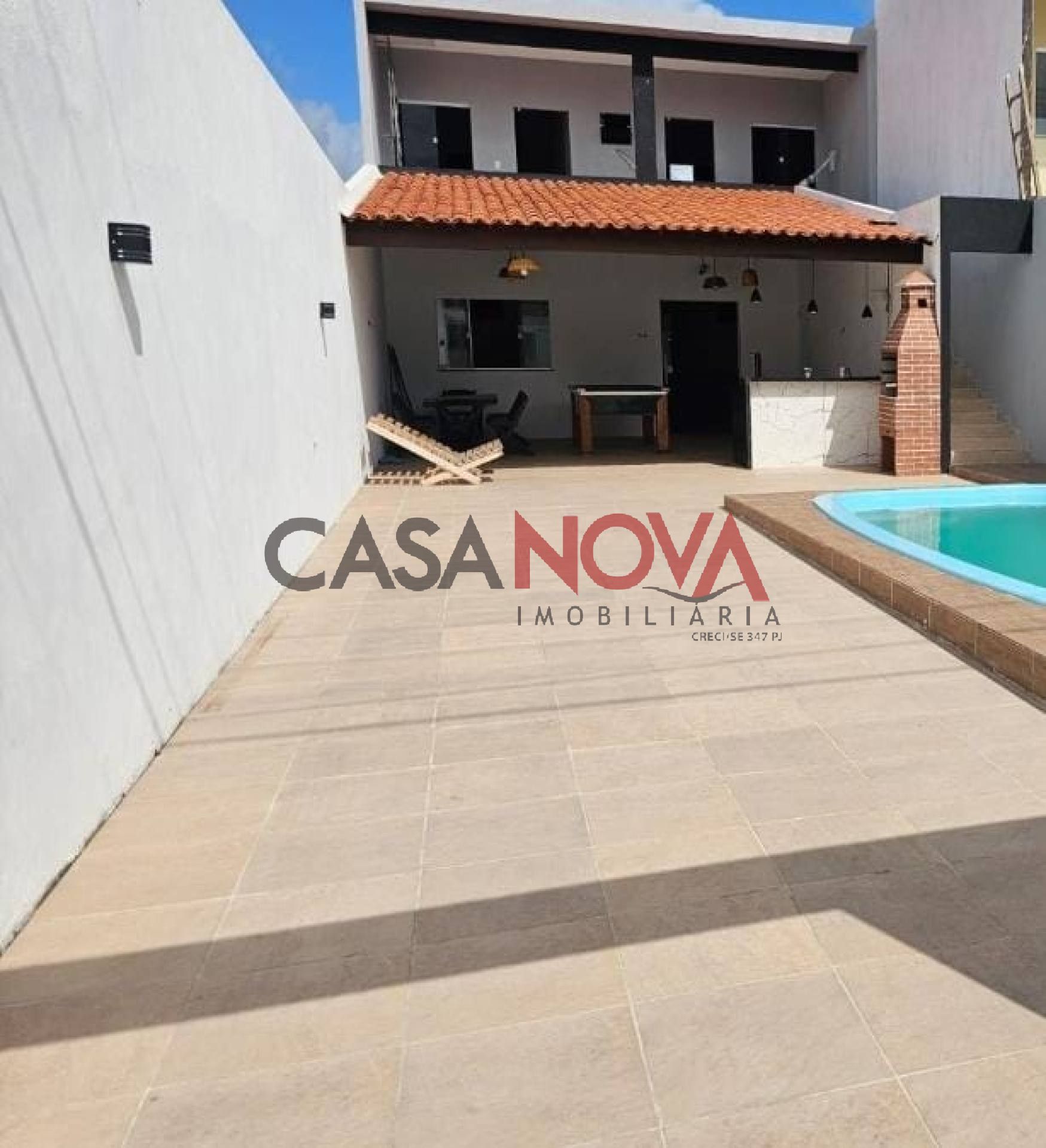 Casa na Caueira com 4/4, sendo 2 suítes com piscina