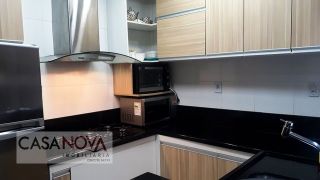 Casa toda reformada com 2/4 no Albano Franco