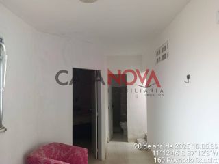 Casa de 3 Pavimentos na Caueira com 7/4