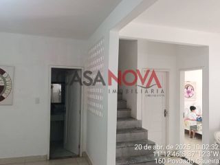 Casa de 3 Pavimentos na Caueira com 7/4