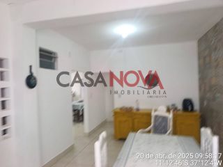 Casa de 3 Pavimentos na Caueira com 7/4