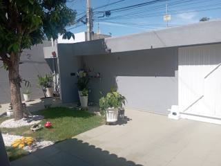 Excelente Oportunidade! Casa na Atalaia em ótima localização com 3/4, sendo 2 suítes