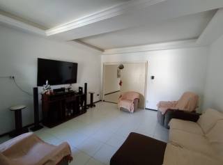 Excelente Oportunidade! Casa na Atalaia em ótima localização com 3/4, sendo 2 suítes