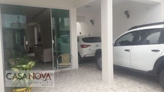 Casa com 5/4 sendo 2 suítes na Farolândia