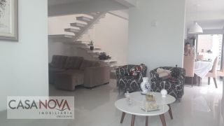 Casa com 5/4 sendo 2 suítes na Farolândia