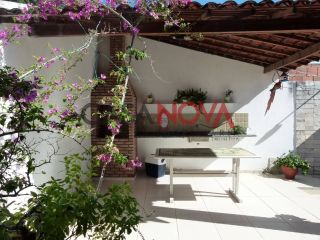 Casa no Bairro Aruana com 2/4